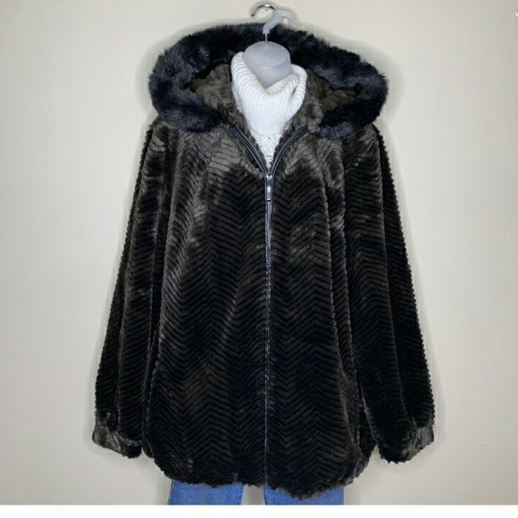 Ladies Collection by Gallery Faux-fur hooded coat in 1X - Picture 7 of 7